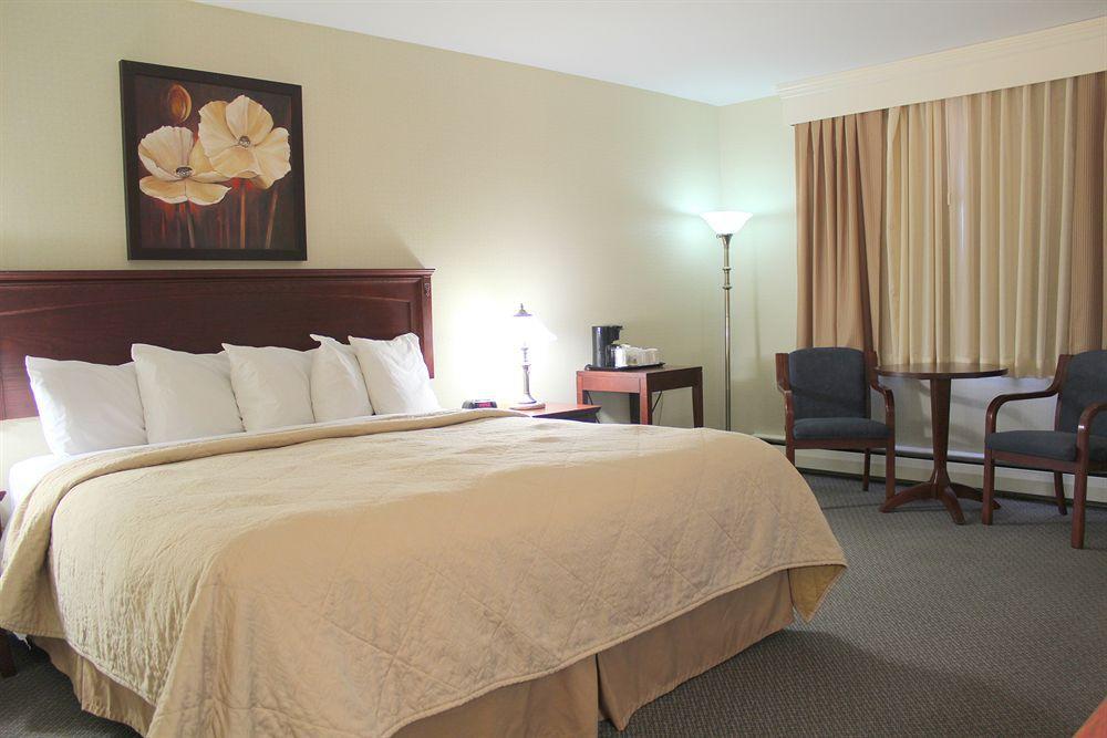 Quality Inn Mont-Laurier Exterior foto