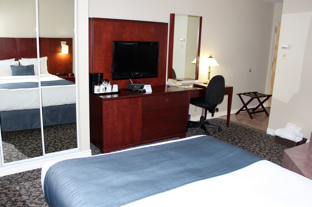 Quality Inn Mont-Laurier Exterior foto